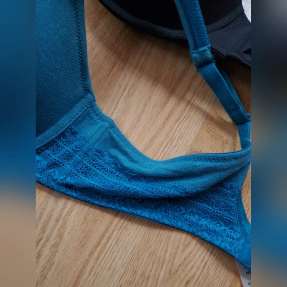 Cacique Black and Teal Bra Bundle - Picture 2 of 6